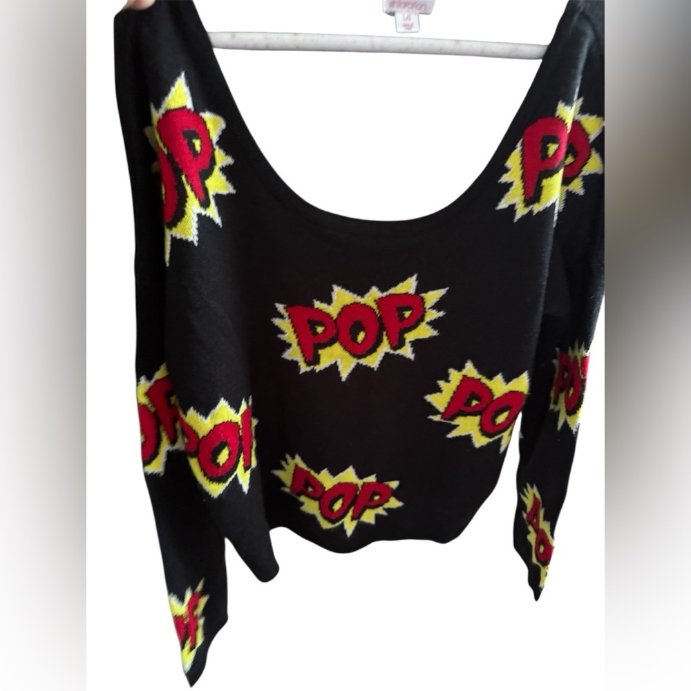 Black Pop Art Women's Top